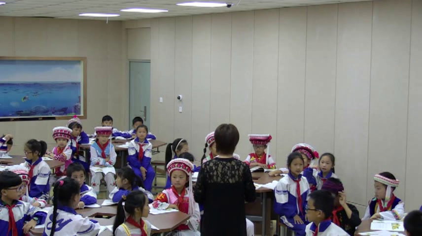 湘文艺版本音乐二上《稻草里的火鸡》云南何老师-市一等奖