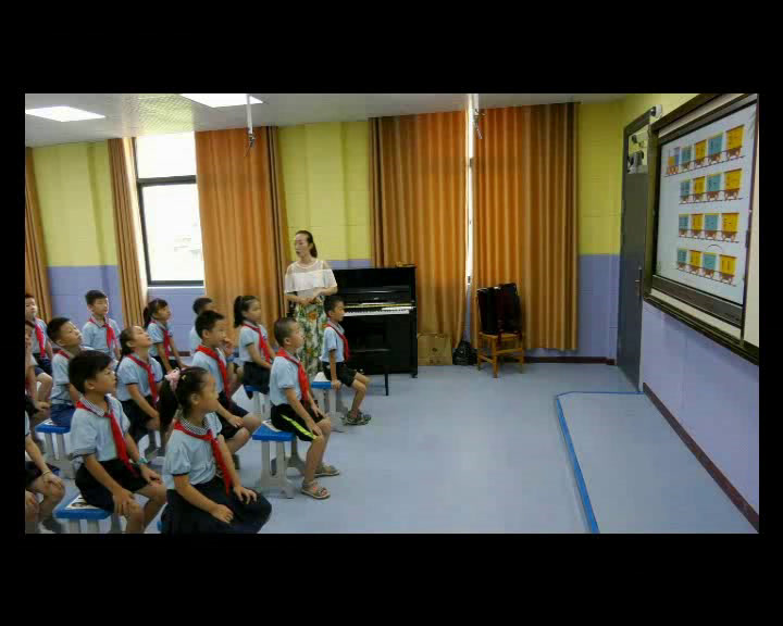 湘文艺版本音乐三上《（音乐游戏）小乌鸦爱妈妈》湖北吴老师-市一等奖