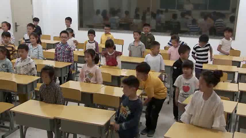 苏少版音乐一上《听野蜂飞舞狮王进行曲》江苏陈老师-县级优课