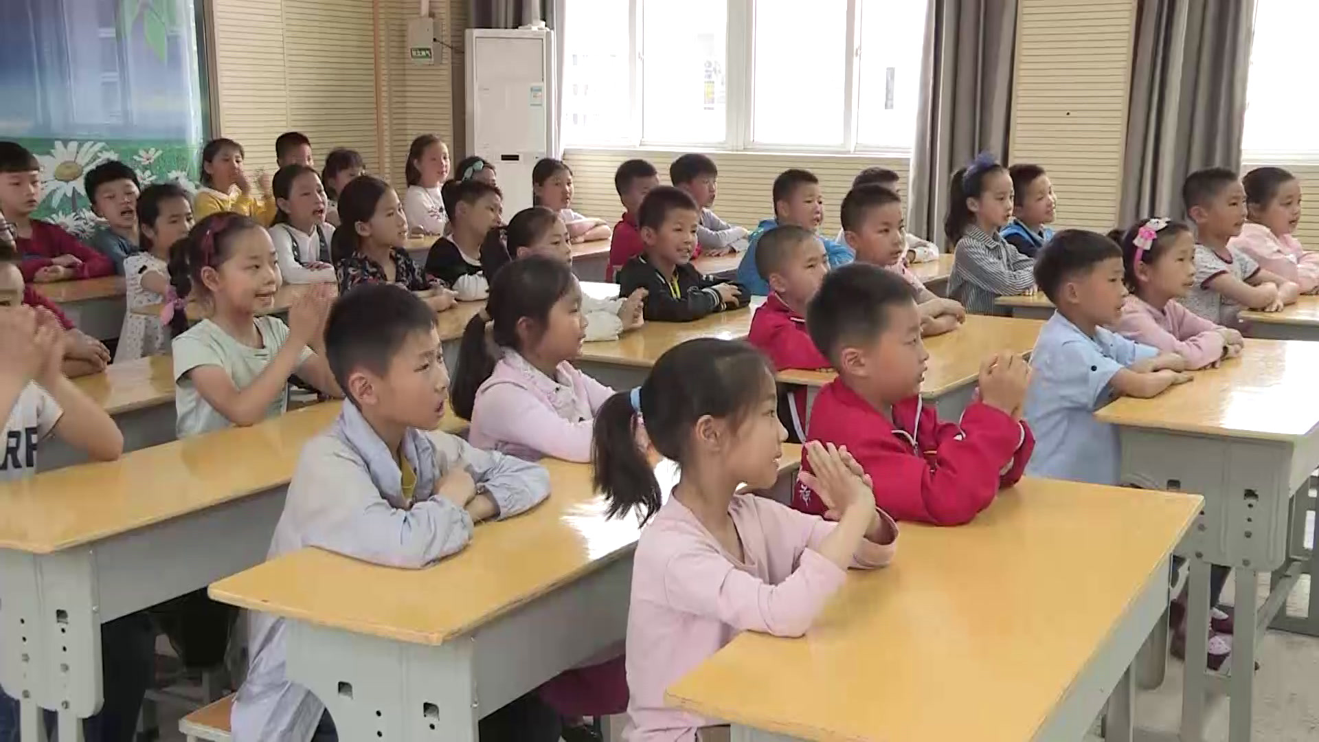 苏少版音乐二上《唱小宝宝睡着了大树妈妈》江苏蔡老师-市一等奖