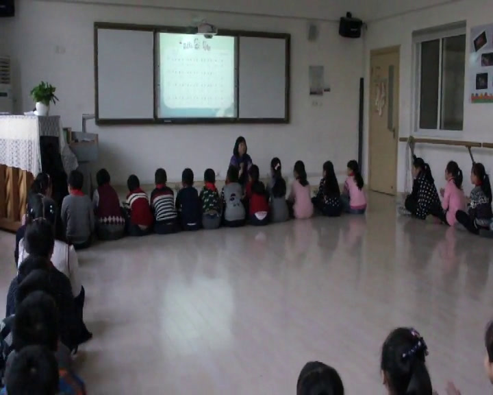 苏少版音乐四上《动歌表演（我的祖家是歌乡）律动（跳柴歌）》江苏王老师-县级优课