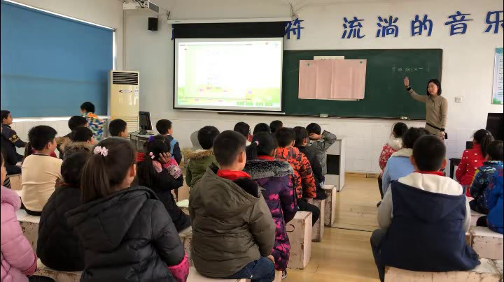 苏少版音乐三上《唱游子吟小儿垂钓》江苏邹老师-省一等奖