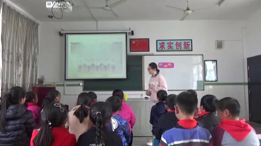 苏少版音乐四上《唱捉泥鳅水花花，泥巴巴》江苏杨老师-市一等奖