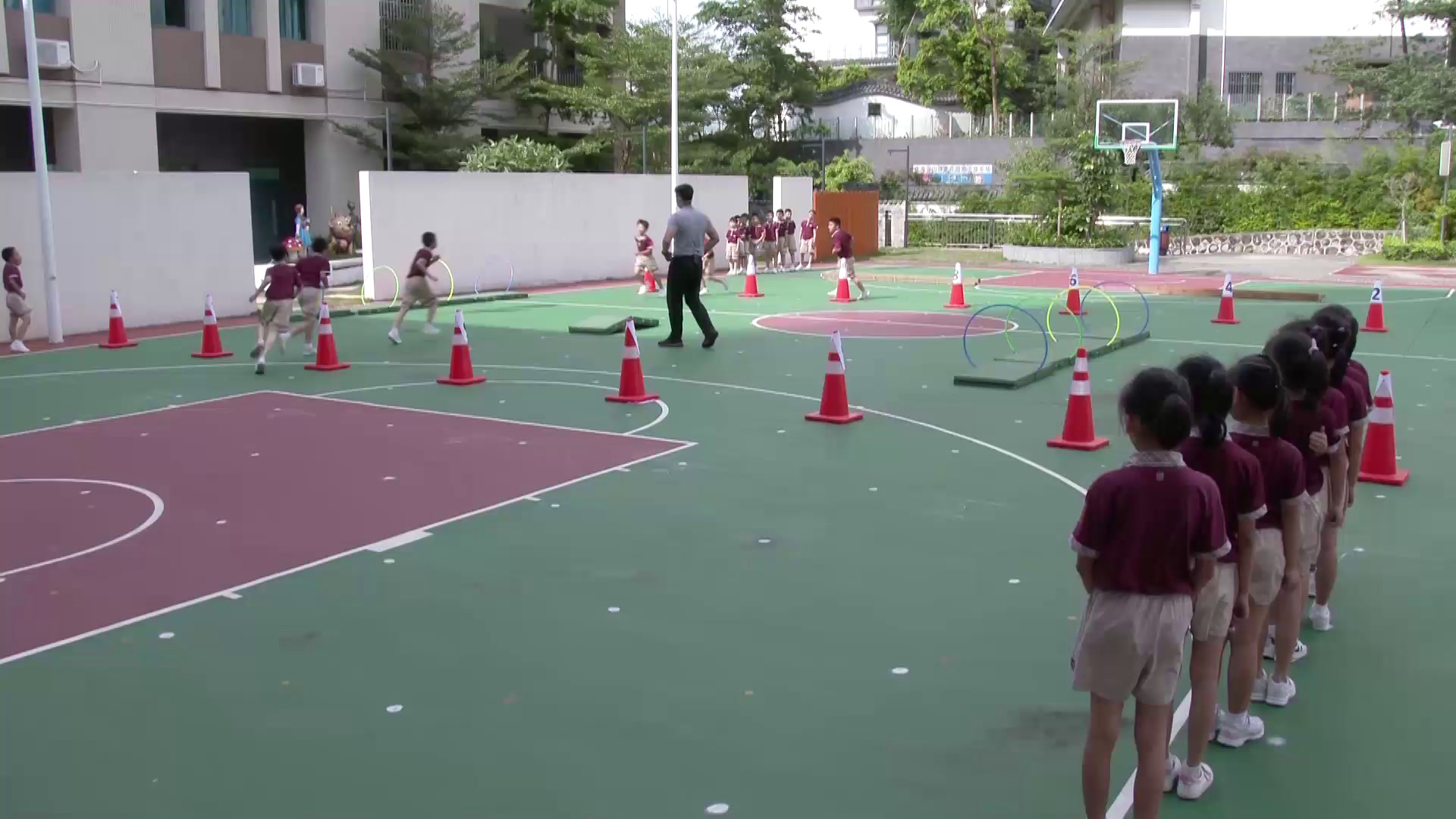 体育三四年级《体育游戏》广东谭老师-省一等奖