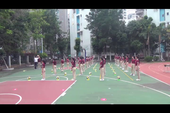  体育五六年级《 软式排球》广东李老师-省一等奖