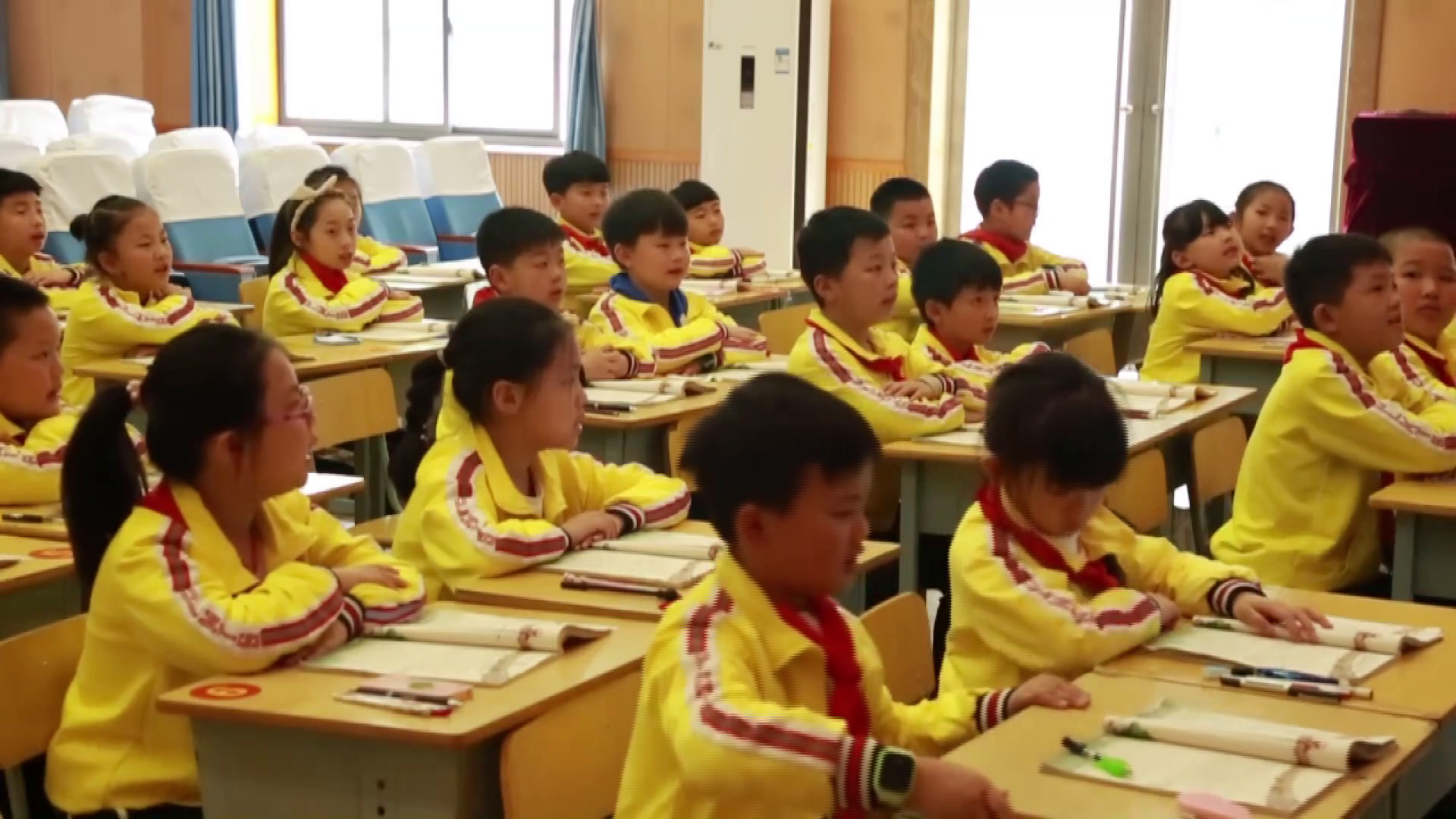 部编版小学语文三下《16小真的长头发》湖南周老师-省一等奖