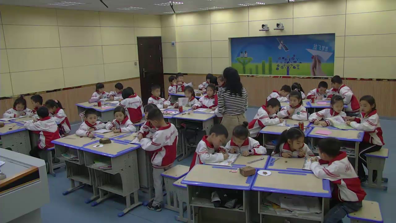 教科2017版科学二下.《1.磁铁能吸引什么》江西彭老师-省一等奖