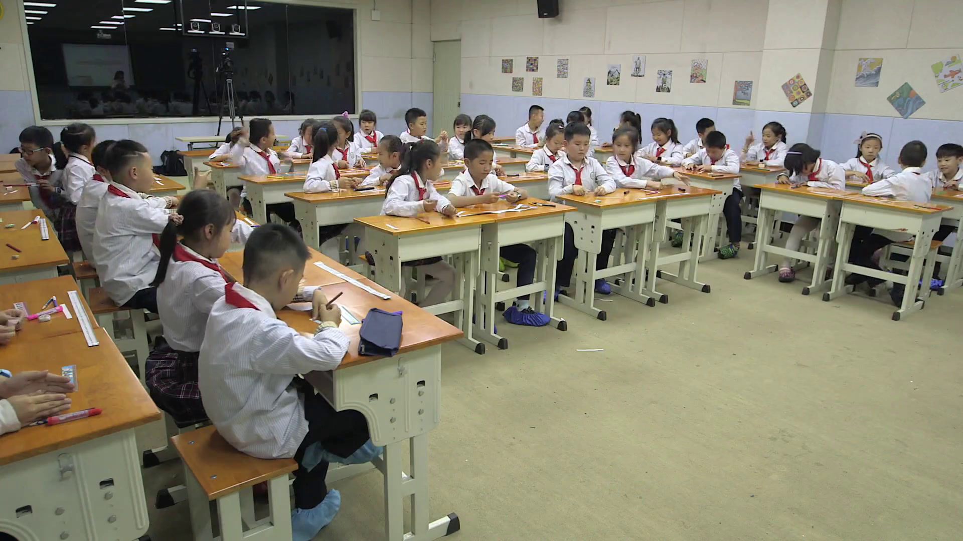 冀教版数学二下《分米的认识》宁夏许老师-市一等奖