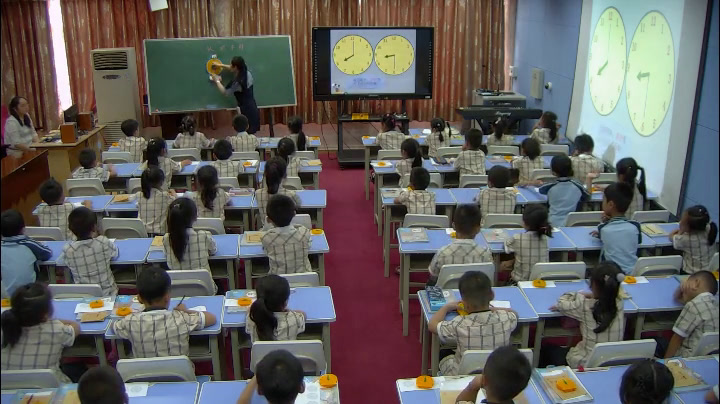 冀教版数学一下《认识半时》广西黄老师-市一等奖