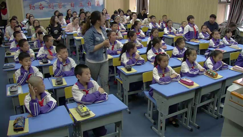 冀教版数学四下《小数的意义》河北郭老师-市一等奖