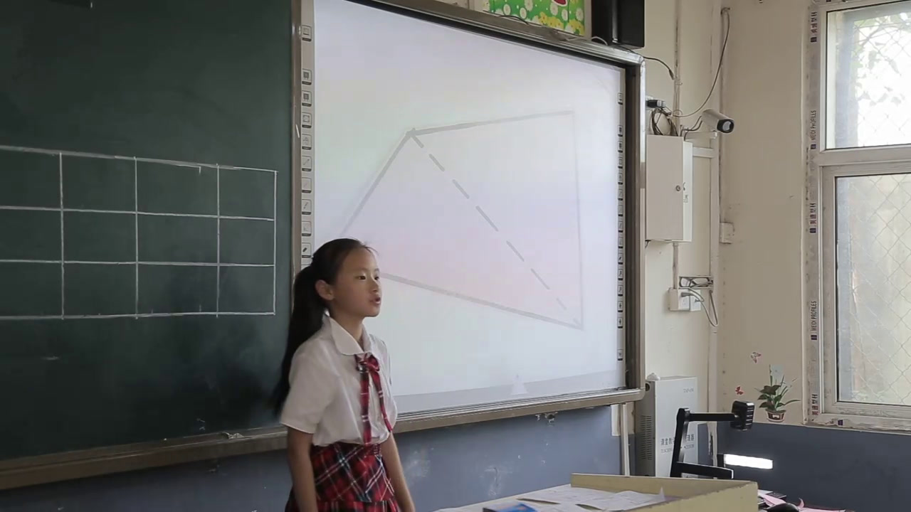 冀教版数学四下《探索多边形中隐含的规律》河北谢老师-省一等奖