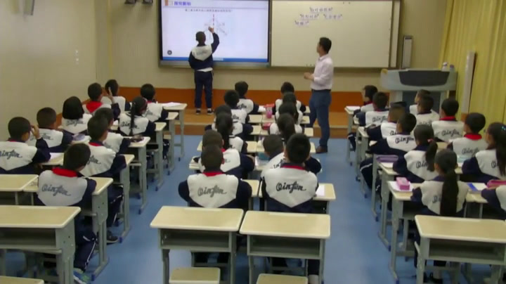 冀教版数学五下《认识轴对称图形》甘肃王老师-全国一等奖