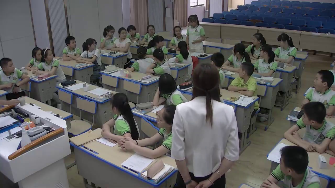 冀教版数学六下《圆锥和圆锥的体积公式》广西罗老师-市一等奖