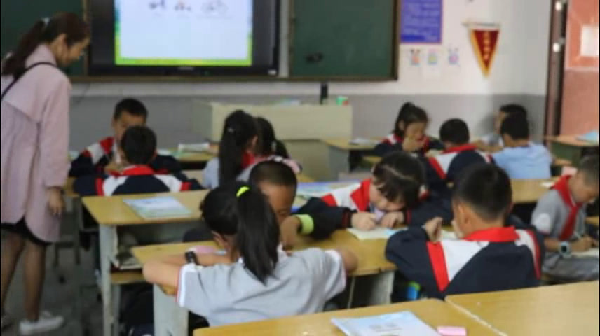 西南师大版数学二下《三位数的加法》四川李老师-县级优课
