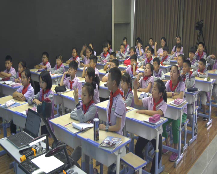 西南师大版数学四下《四则运算和运算律》重庆张老师-县级优课