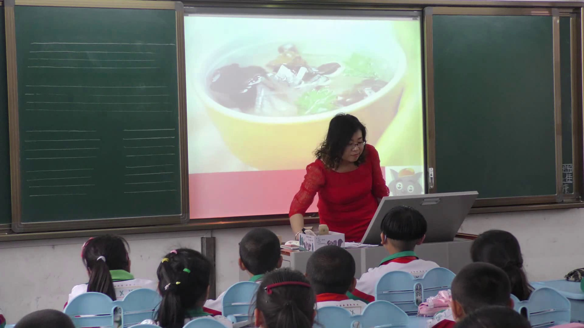 冀教版英语五下《Lesson4WhoIsHungry》陕西李老师-市一等奖