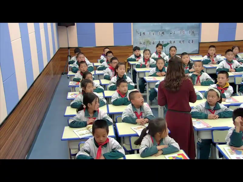 外研版英语三下《Unit2WhatdoesLinglinghaveatschool》宁夏马老师-市一等奖