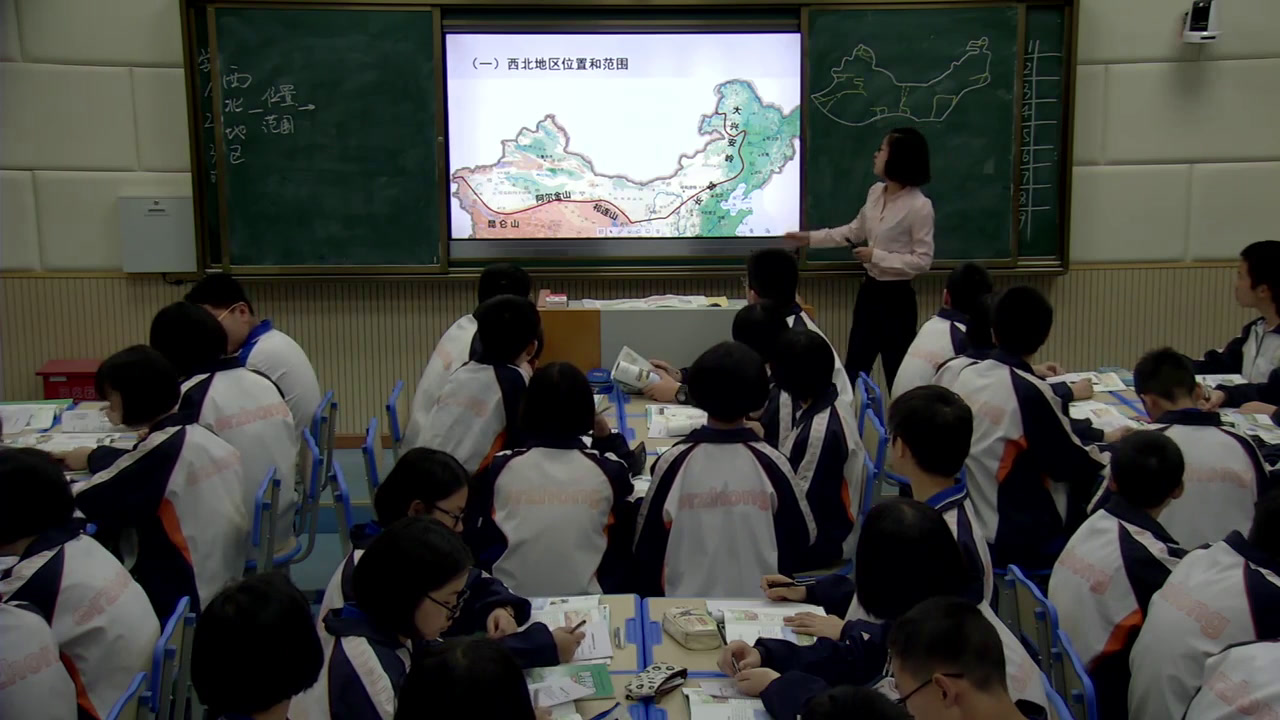 粤人版地理八下《第三节西北地区》湖北周老师-市一等奖