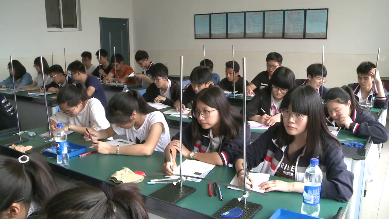 教科版物理必修2《4.斜抛运动（选学）》江苏张老师-市一等奖