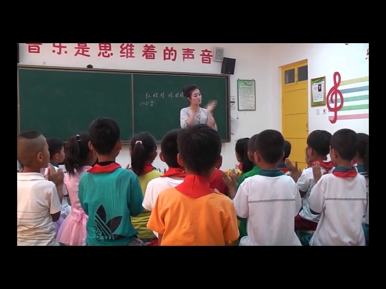 人教版音乐一下《唱歌　红眼睛　绿眼睛》陕西高老师-市一等奖