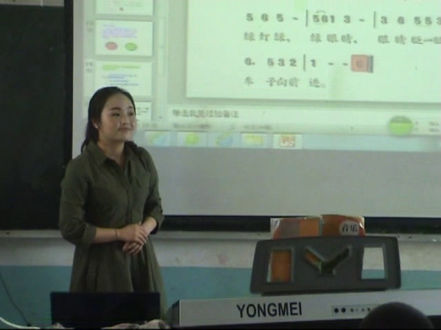 人教版音乐一下《唱歌　红眼睛　绿眼睛》贵州唐老师-省一等奖