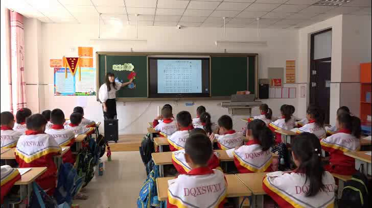 人教版音乐一下《学乐器　沙槌和串铃》内蒙蔡老师-县级优课