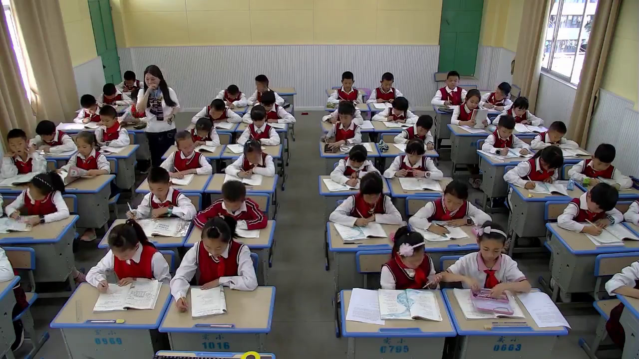 部编版语文三下《8池子与河流》四川张老师-市一等奖