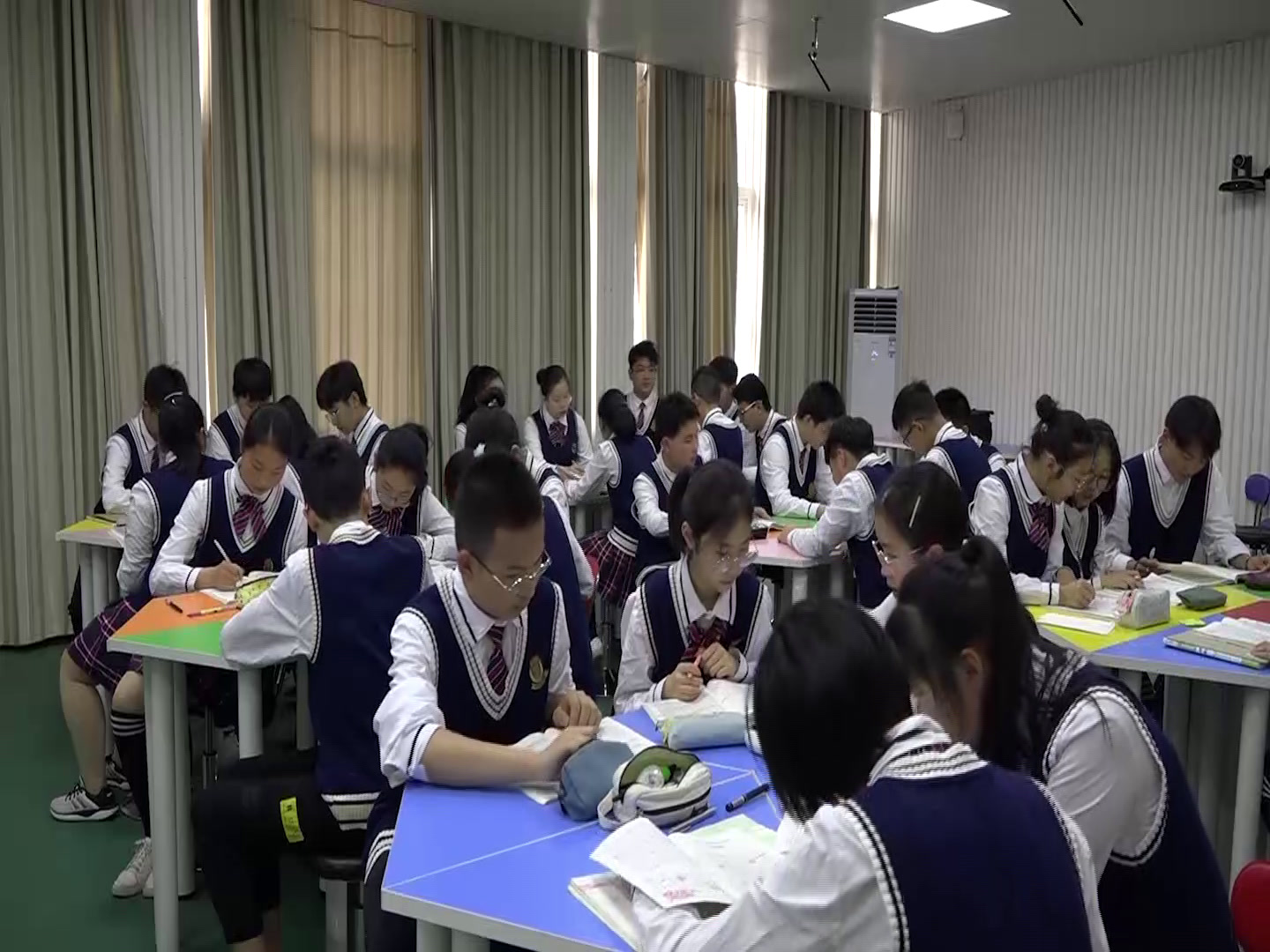 部编版语文八下《15我一生中的重要抉择》湖北陈老师-全国一等奖