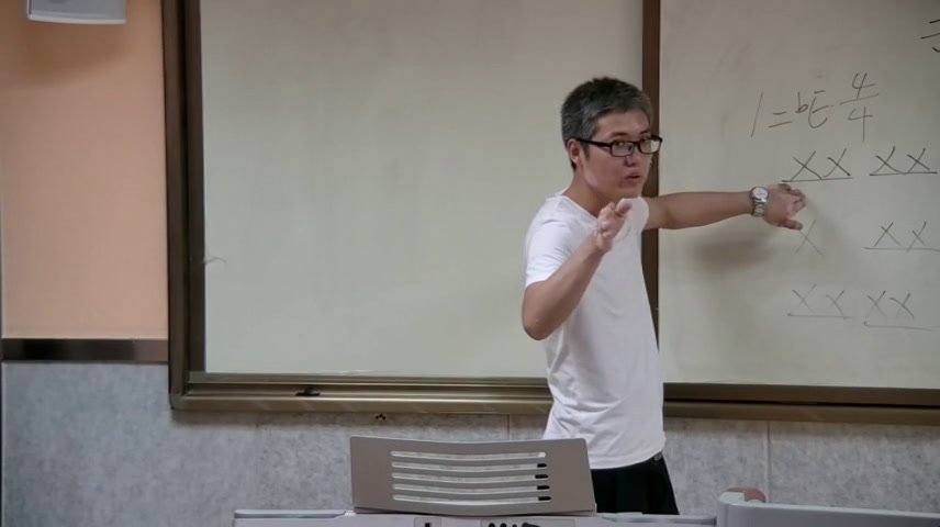 人教版音乐三下《打秋千》陕西郝老师-县级优课