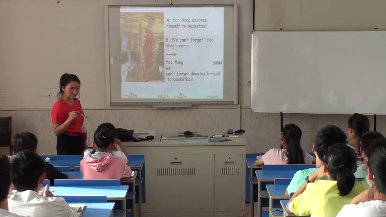 译林版英语模块一《Grammar and usage(1)： Introduction to attributive clauses》安徽韩老师-市一等奖