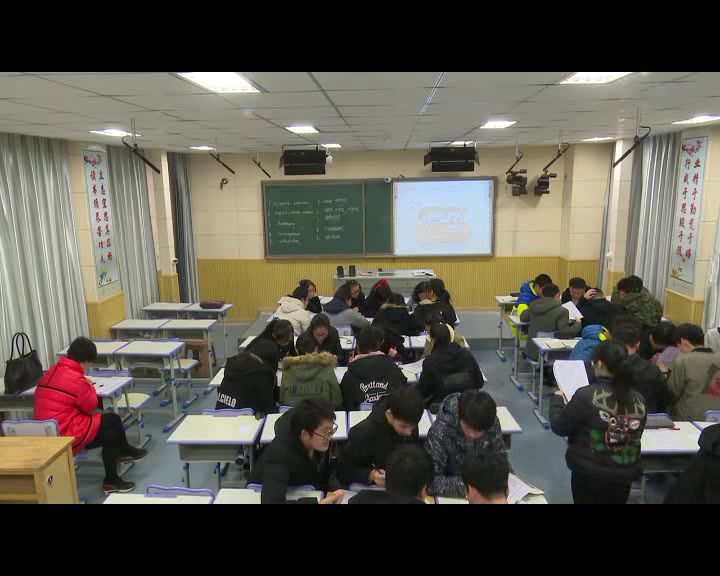 译林版英语模块一《Reading(2)：School life in the UK》江苏厉老师-市一等奖