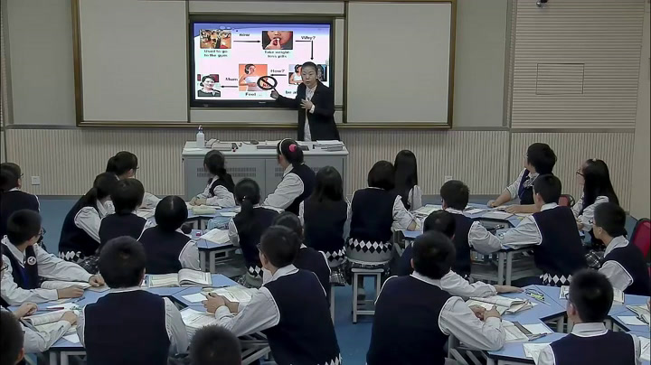 译林版英语模块一《Reading(1):School life in the UK》江苏赵老师-市一等奖