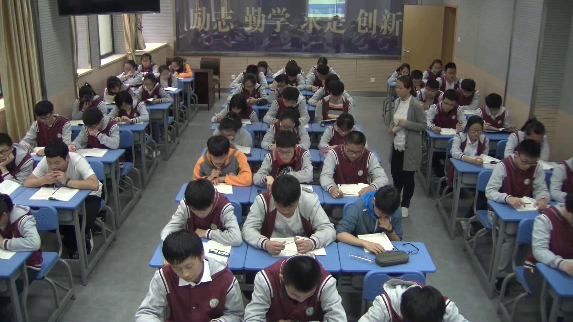译林版英语模块三《Task(1)：Telling a story：Skills building 1 and 2》安徽张老师-市一等奖