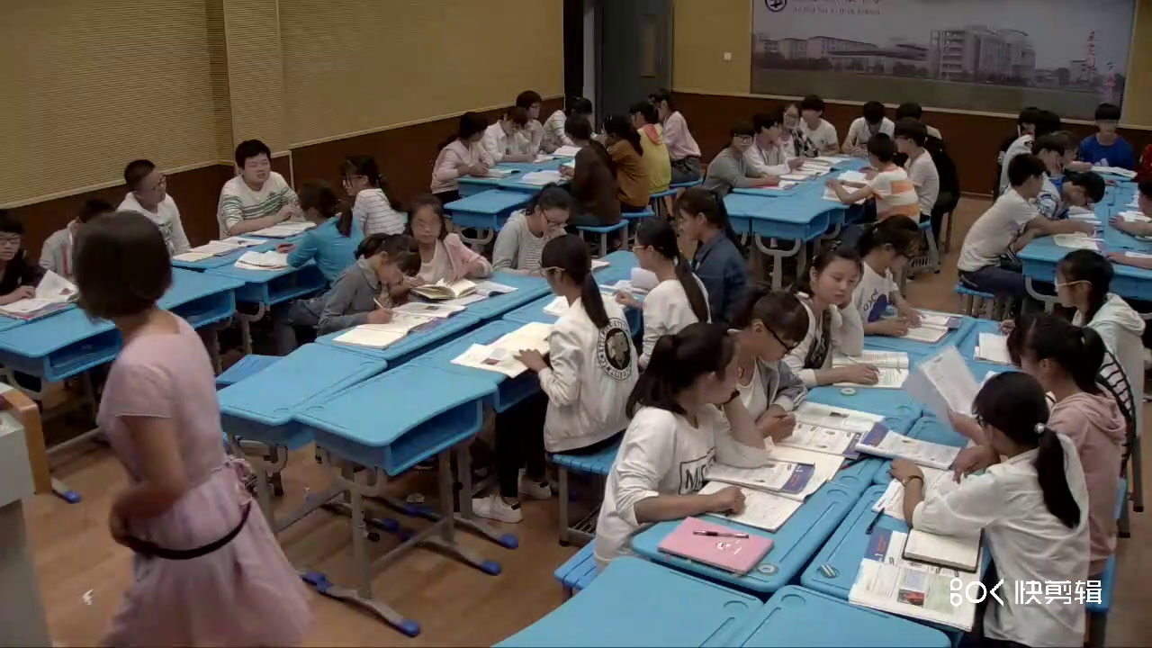 译林版英语模块三《Reading(1)：English and its history》安徽王老师-市一等奖