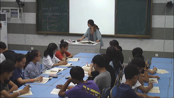 译林版英语模块四《Reading(1)：Not just watching a film，》安徽丁老师-市一等奖
