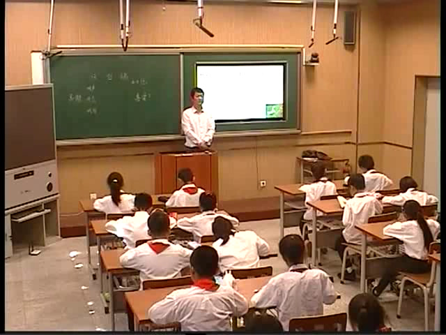 部编版语文四下《15.白鹅》河北老师-省一等奖