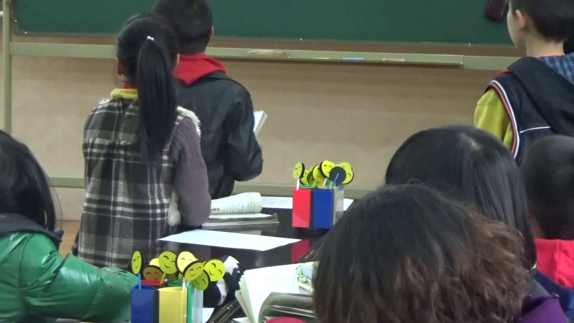 部编版语文四下《15.白鹅》山西老师-省一等奖