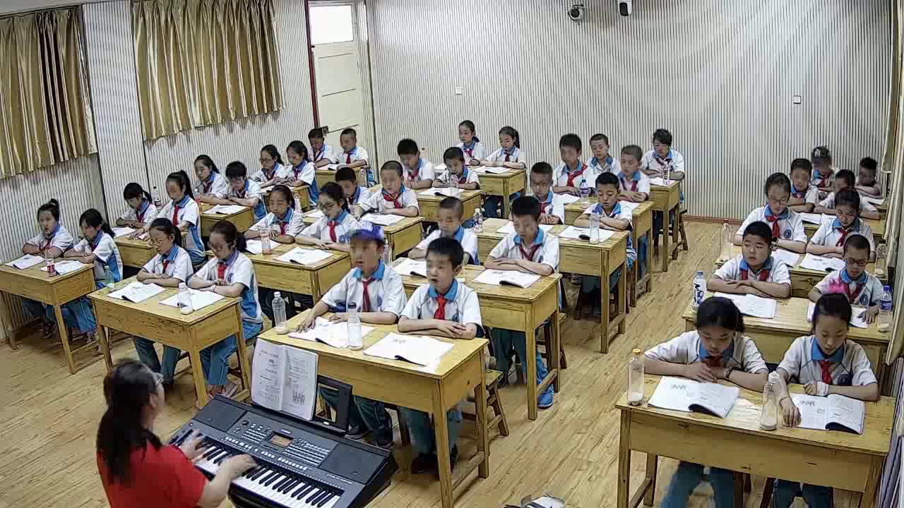 人教版音乐五下《吹起羌笛跳锅庄》甘肃蔡老师-省一等奖