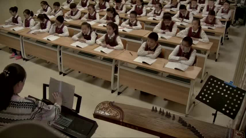 人教版音乐六下《举杯祝福》内蒙陈老师-市一等奖