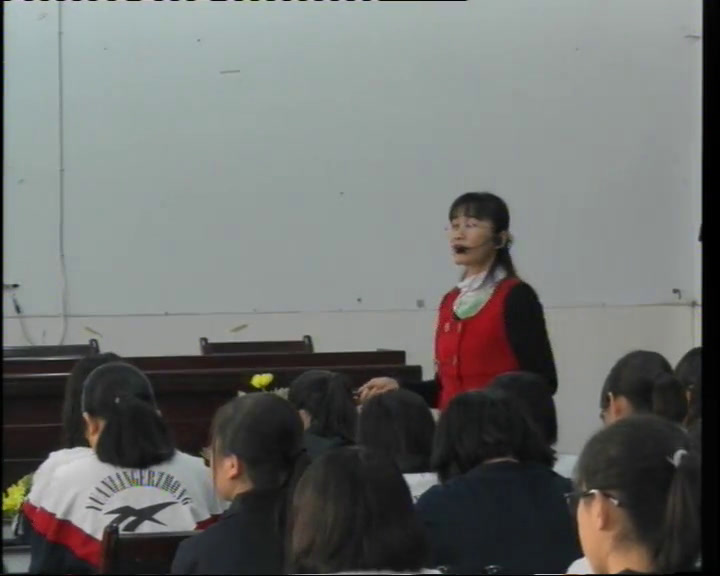 译林版英语模块三《Task(1)：Reporting on body language：Skills building 1 and 2》湖南全老师-县级优课