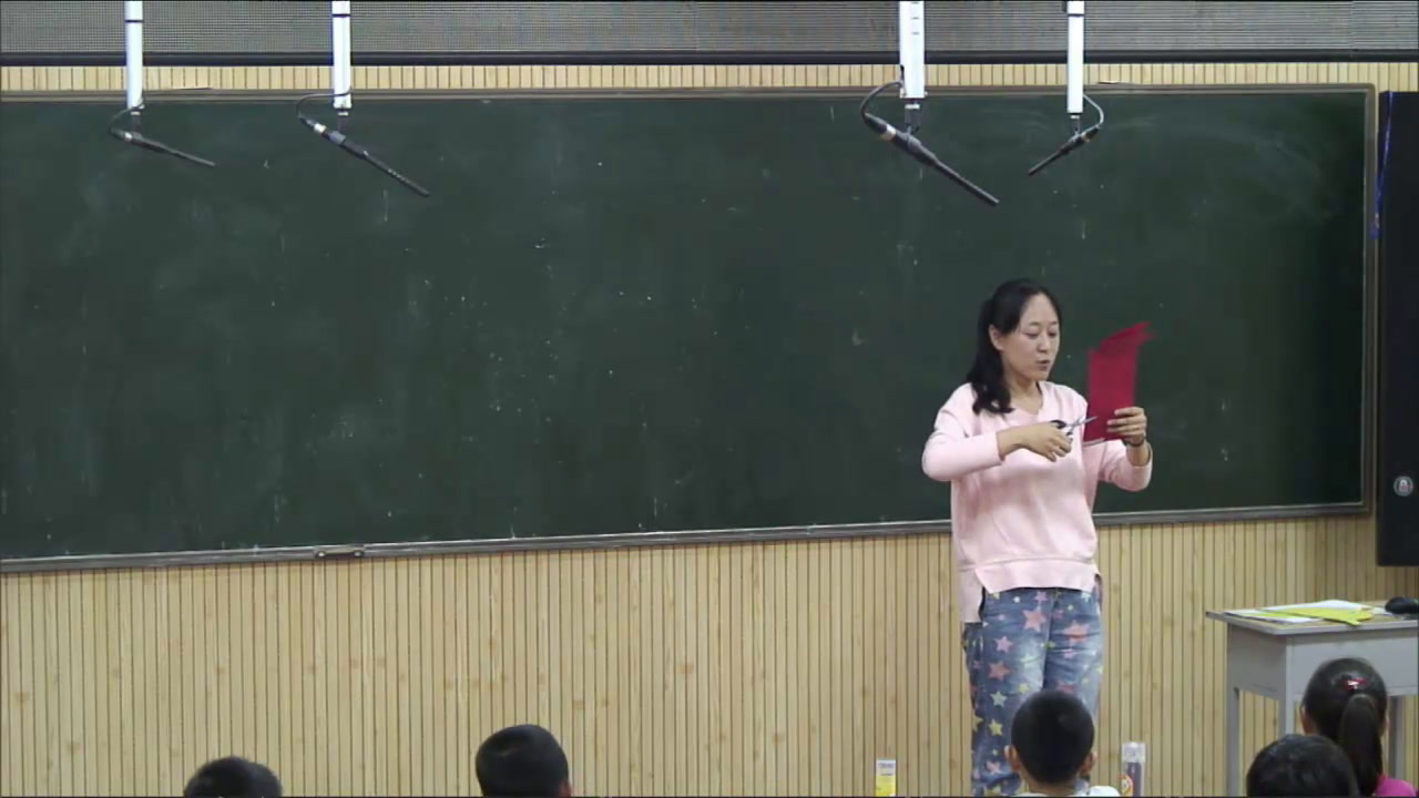 湘美版美术二下《5.左邻右舍》山西乔老师-省一等奖