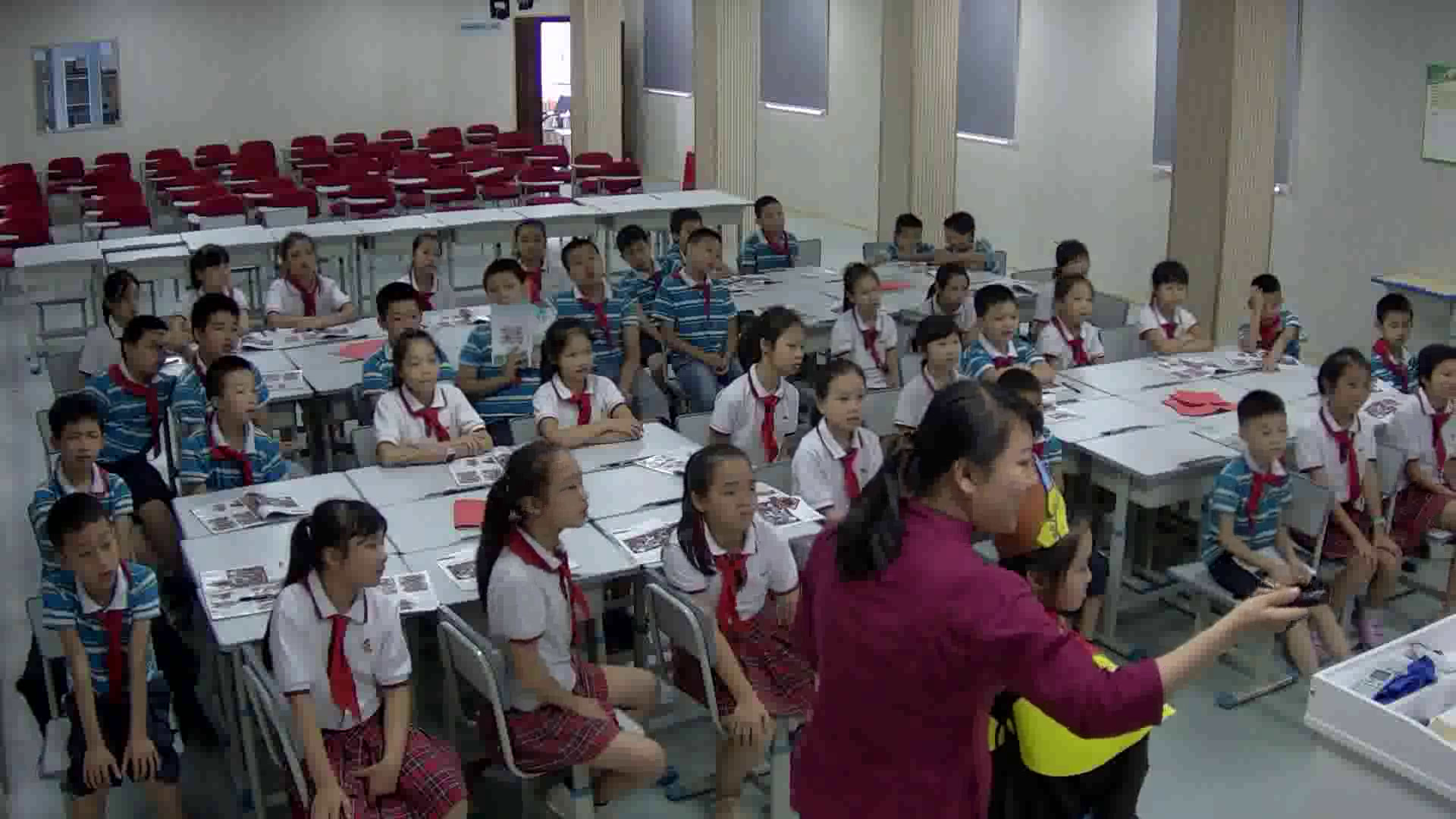 湘美版美术四下《1.春节到》广西袁老师-省一等奖