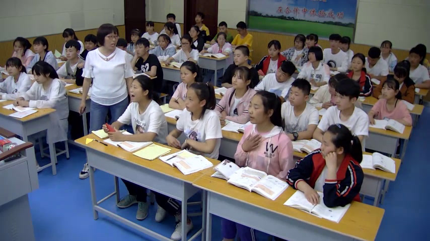 华东师大版数学九下《圆锥的侧面积和全面积》河南刘老师-市一等奖