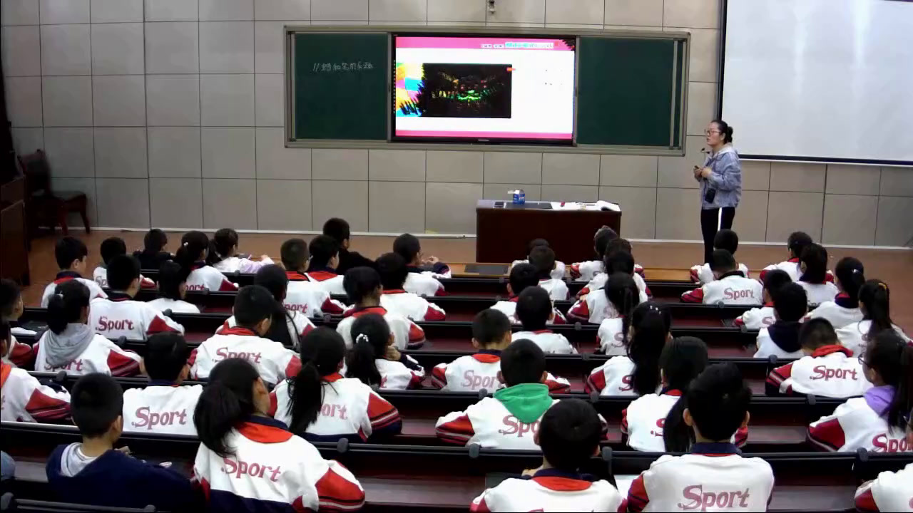 岭南版美术四下《11.蜡和笔的乐趣》陕西杨老师-县级优课