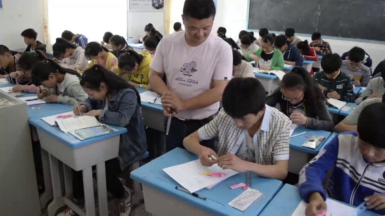 湘教版数学九下《2.4过不共线三点作圆》湖南米老师-省一等奖