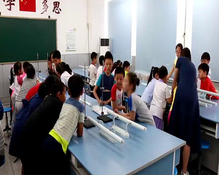 教科版科学三下《磁力大小会变化吗》天津薛老师-全国一等奖