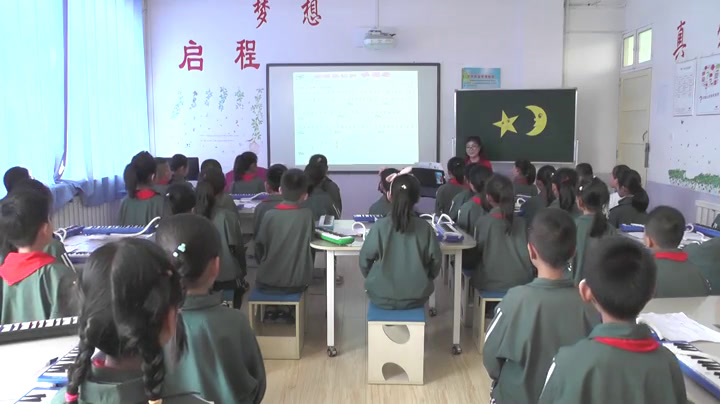 湘文艺版音乐三下《（听赏与跟唱）唱给妈妈的摇篮曲》甘肃滕老师-市一等奖