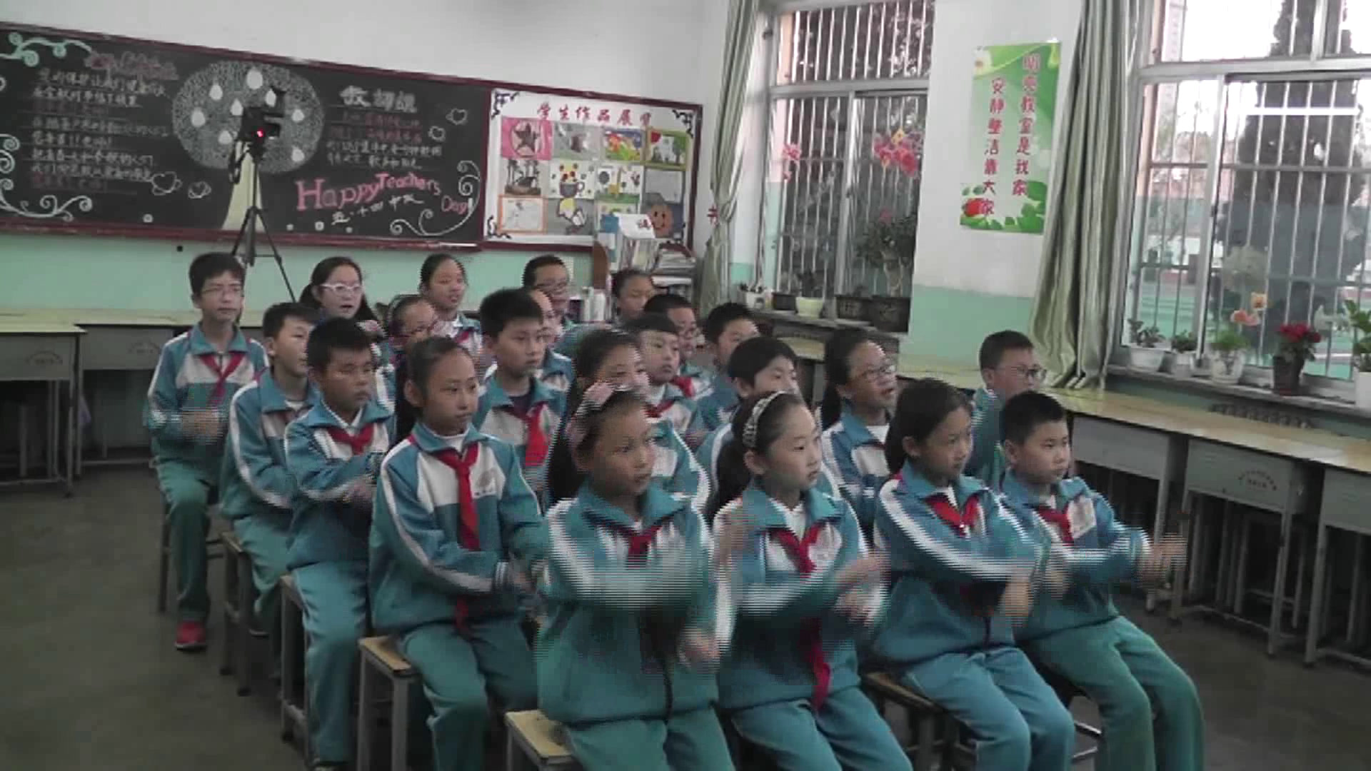 湘文艺版音乐四下《（读谱唱歌）可爱的羊群》山西周老师-市一等奖