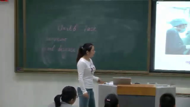 牛津译林版英语八下《Task：Giving a helping hand》安徽鲁老师-市一等奖
