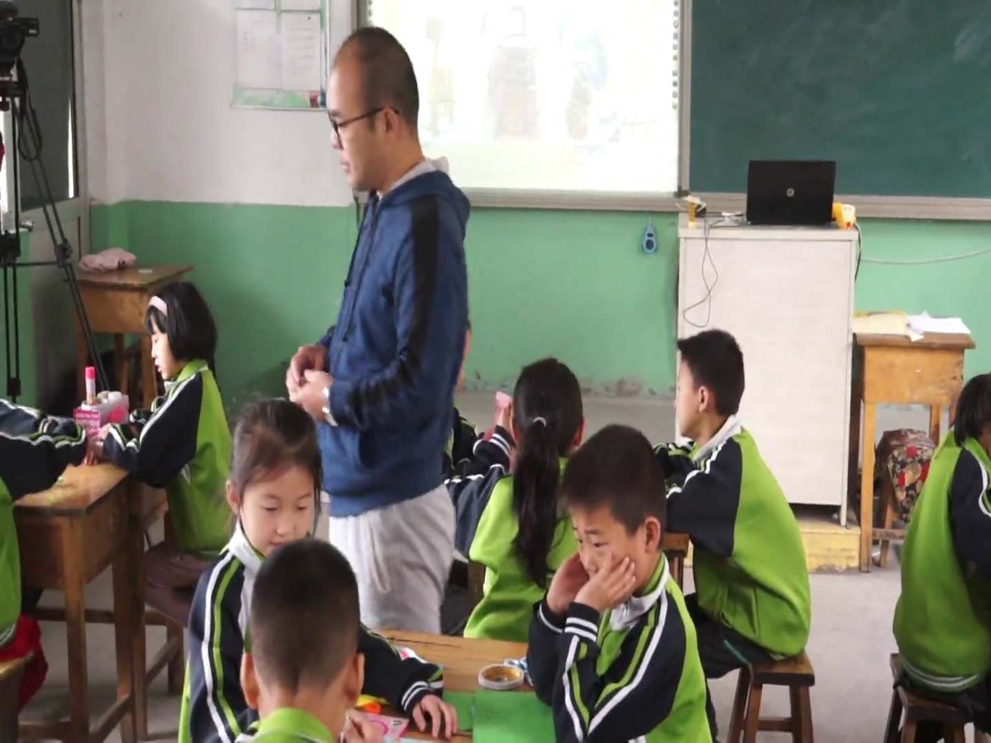 冀美版美术二下《9.纸条小玩具》河北付老师-市一等奖